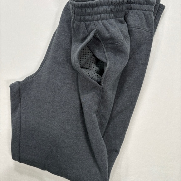 NWT Large Color Pitch Gray Under Armour Men's Playback Performance Fleece Pants. - Picture 7 of 10